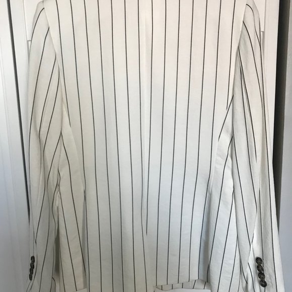 DKNY Cream/White Suit Jacket with Black Pinstripes-Size 8-New, never worn! - Picture 4 of 4